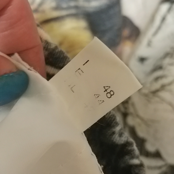 Vest - Picture 8 of 13